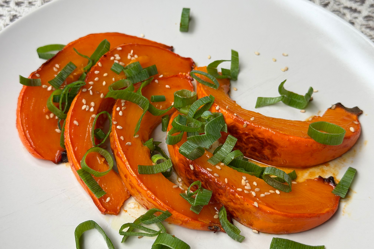 Spicy Pumpkin – Ofenkürbis mit Gochujang-Butter