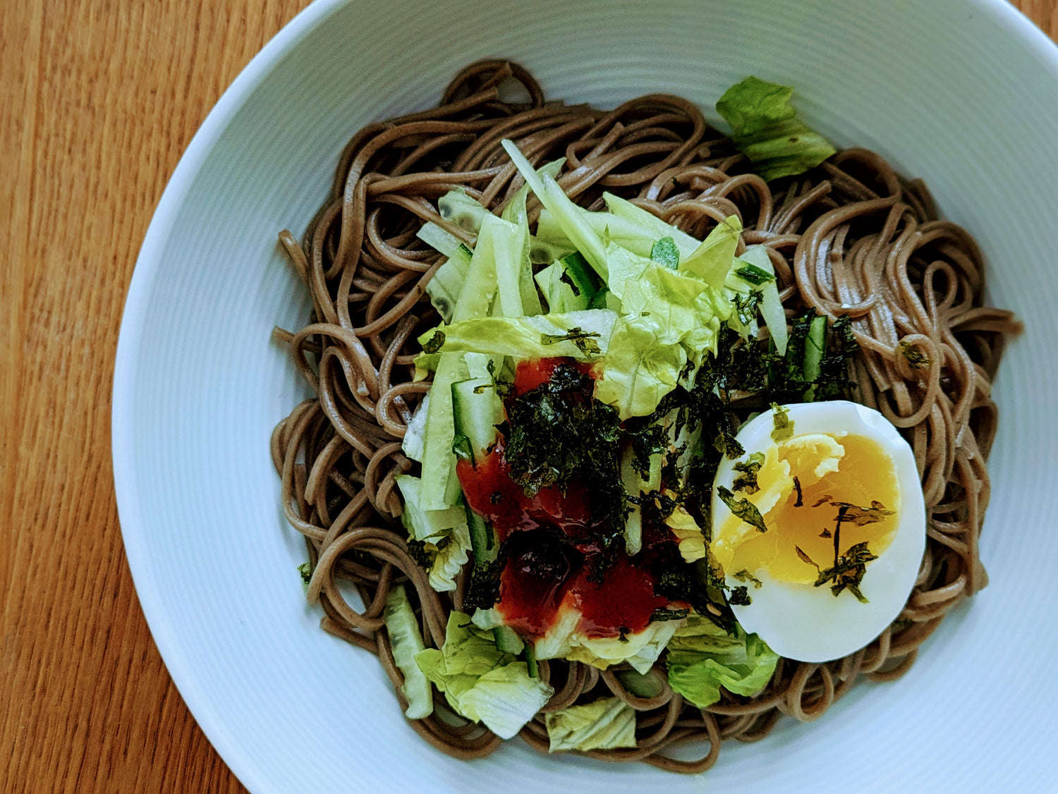 Asiatische Nudeln mit Gochujang Sauce