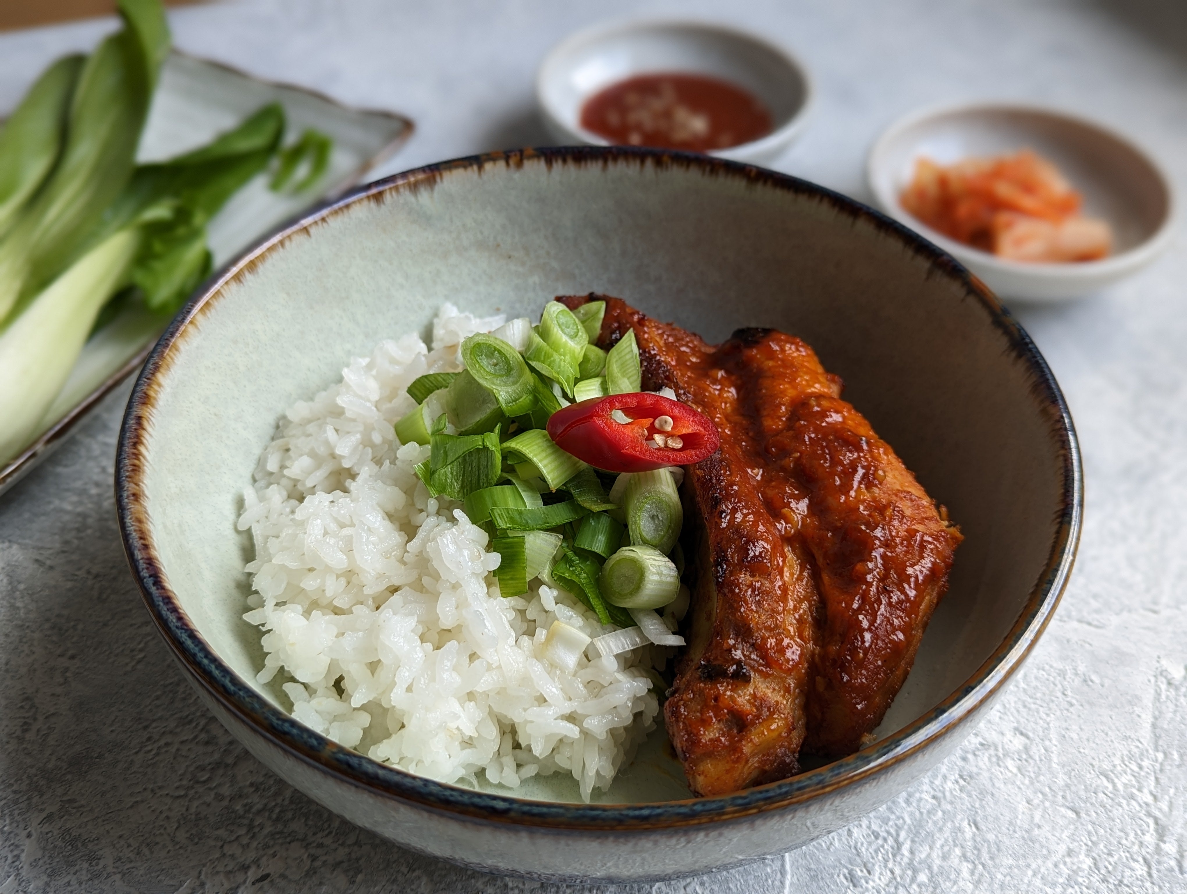 Marinierte Schweinerippchen mit Gochujang Sauce für den Grill Marinierte Schweinerippchen mit Gochujang Sauce für den Grill
